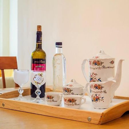 Athens Strawberry Hideaway - City Chic Retreat Extérieur photo