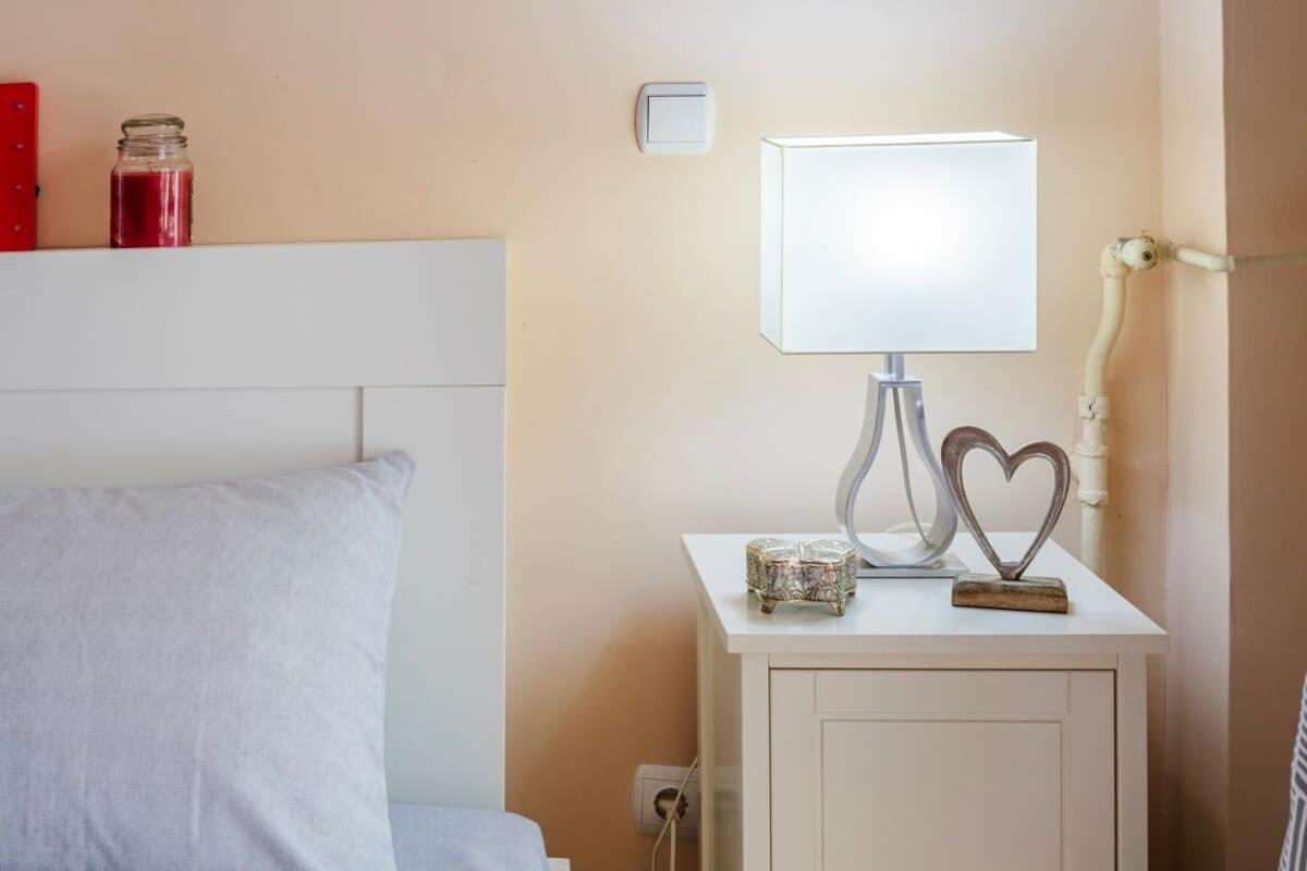 Athens Strawberry Hideaway - City Chic Retreat Extérieur photo