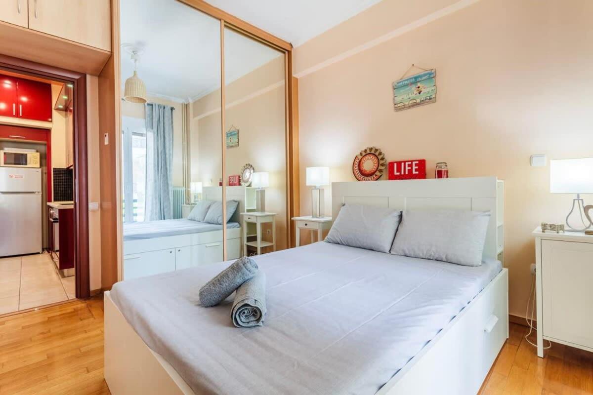 Athens Strawberry Hideaway - City Chic Retreat Extérieur photo