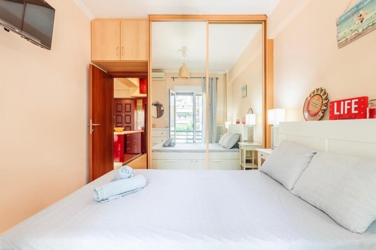 Athens Strawberry Hideaway - City Chic Retreat Extérieur photo