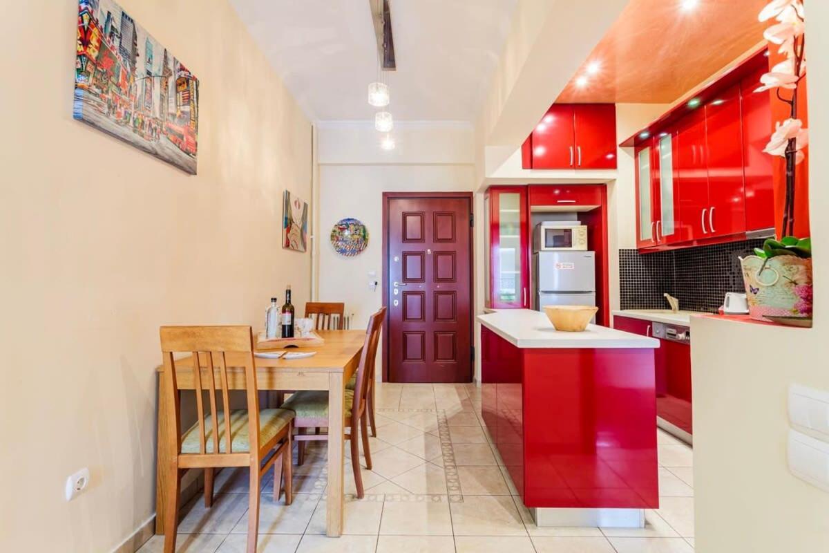 Athens Strawberry Hideaway - City Chic Retreat Extérieur photo