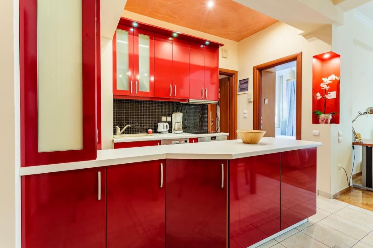 Athens Strawberry Hideaway - City Chic Retreat Extérieur photo